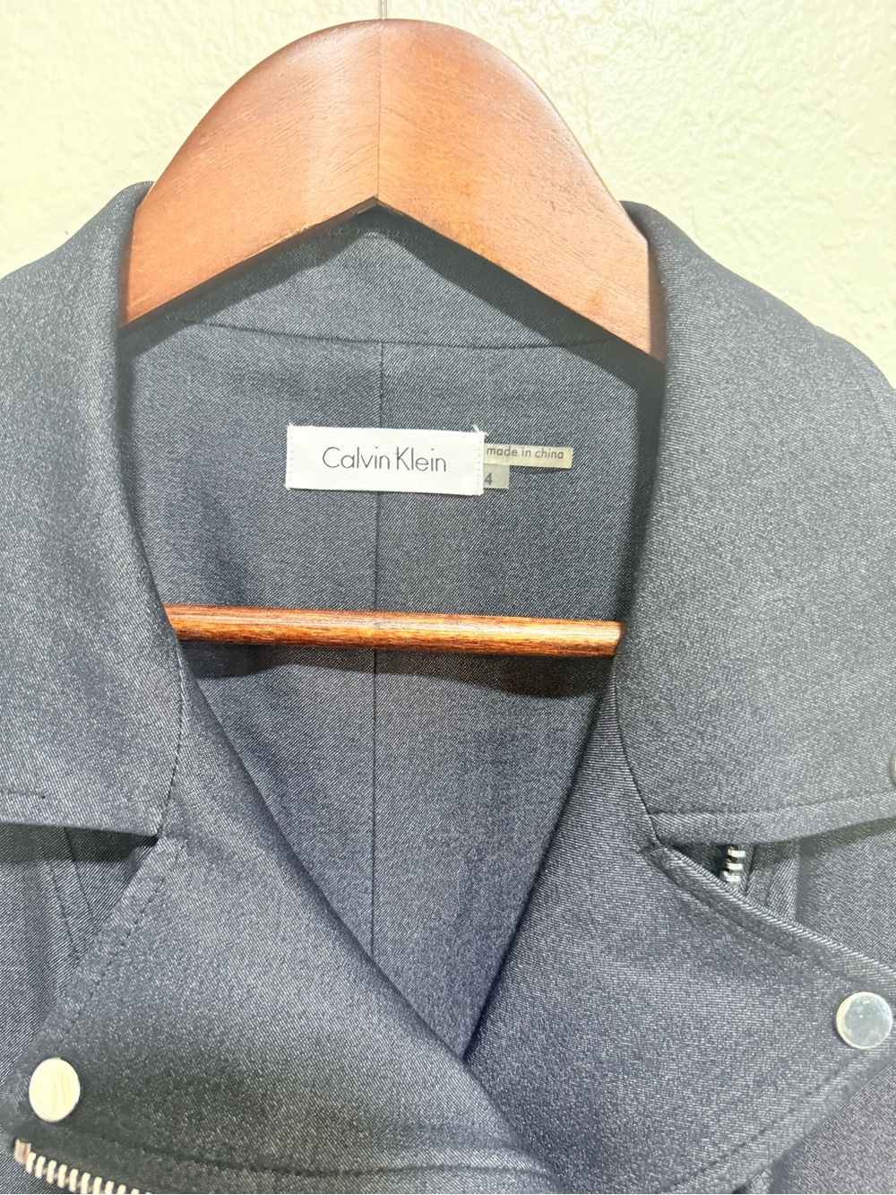 Calvin Klein Stretch Charcoal Moto Sheath Dress knee length Size 4 NWOT - Picture 9 of 10